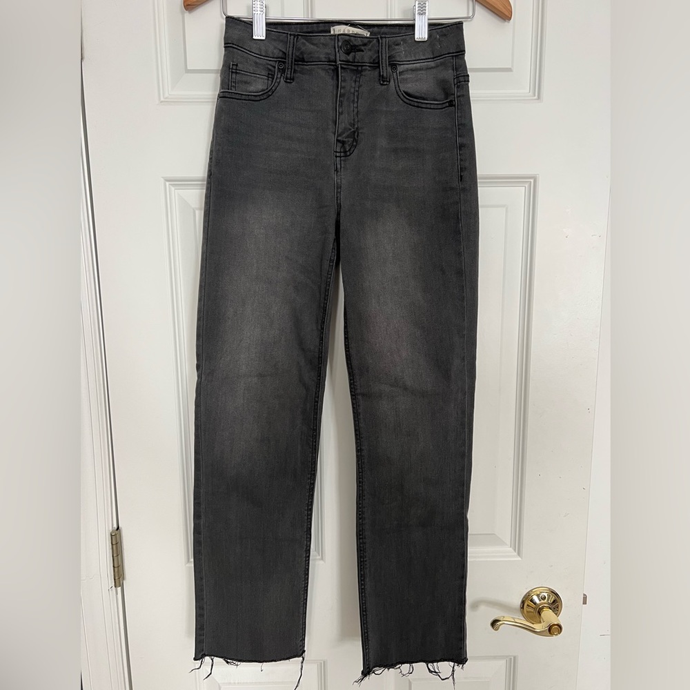Francesca’s Black Straight Jeans Size 25